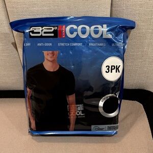 NWT 32 Degrees Men's Cool Black Undershirts 3-Pack